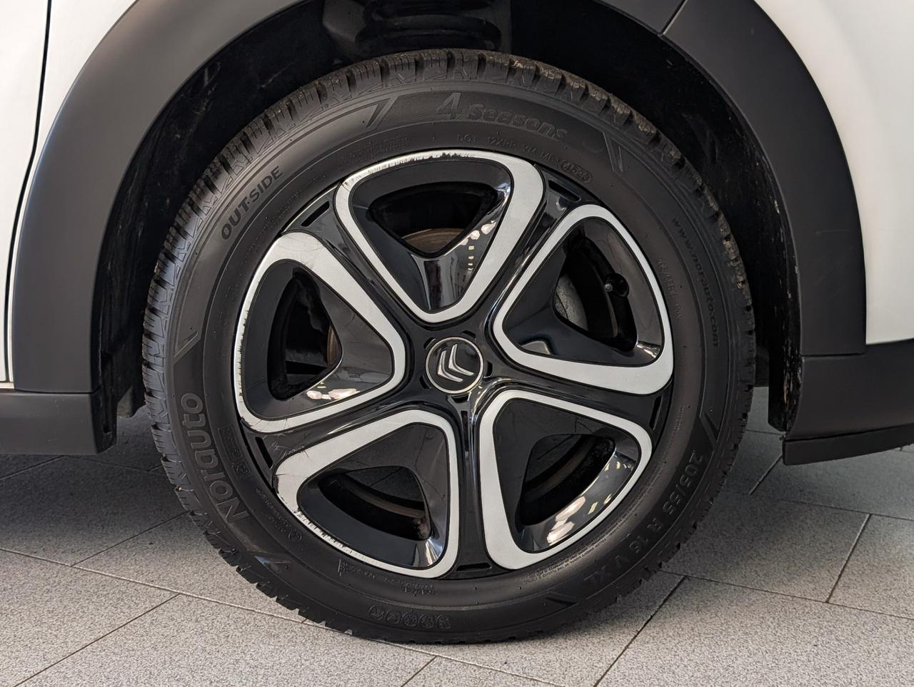 Citroen C3 1.2 puretech 83cv Shine