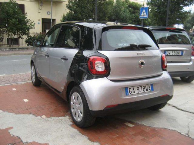 SMART ForFour 70 1.0 YOUNGSTER
