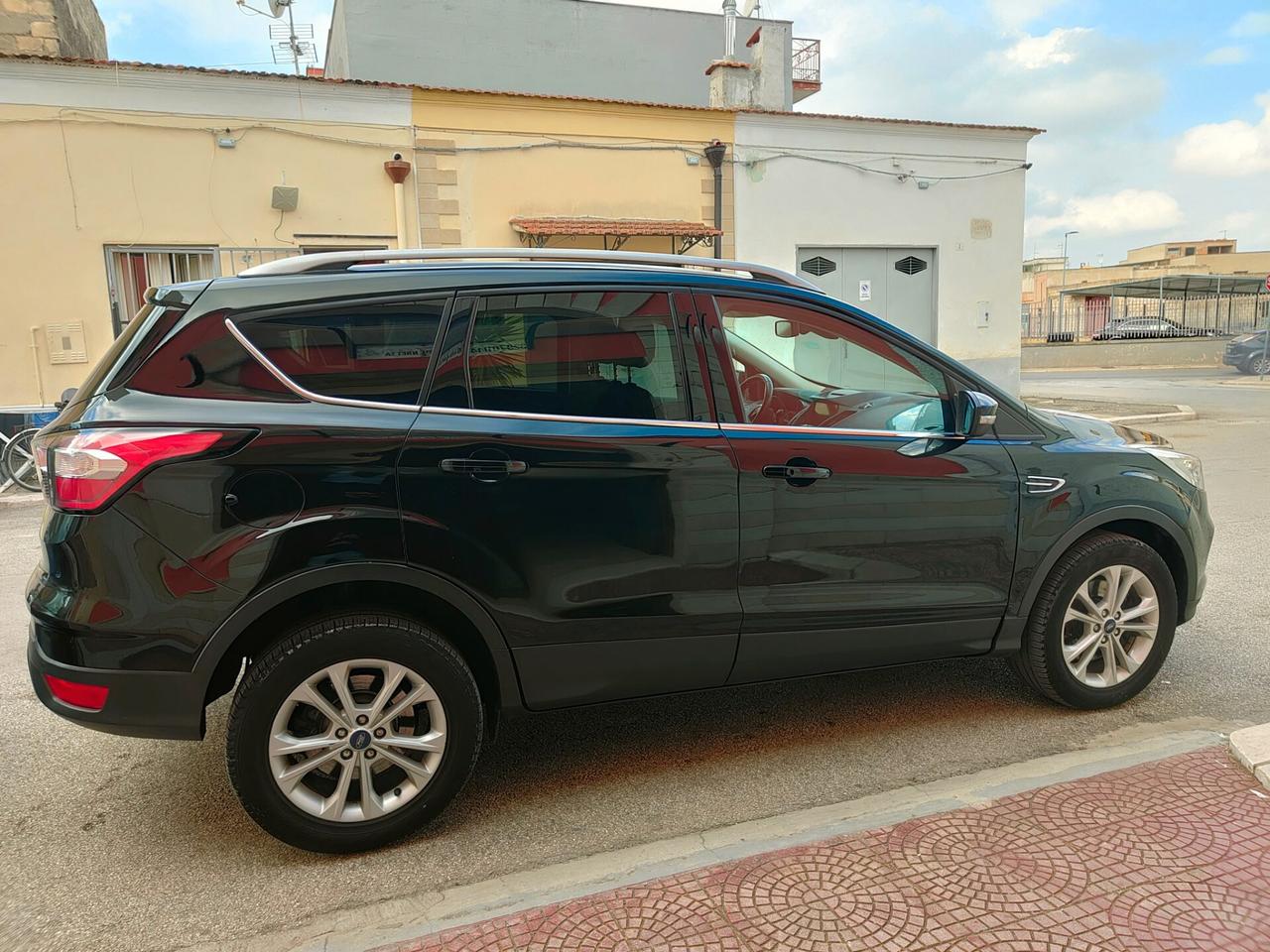 Ford Kuga 1.5 TDCI 120 CV S&S 2WD Titanium