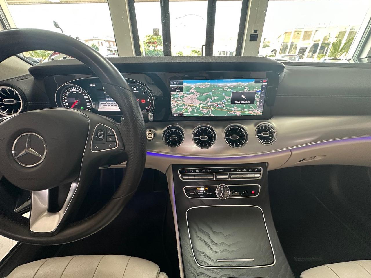 Mercedes-Benz E 220 Premium E 220 D Cabriole #6528