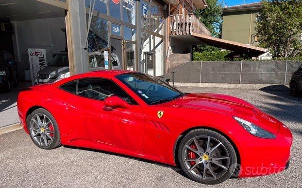 Ferrari California 4.3 DCT