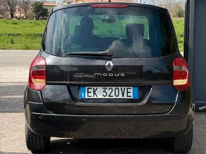 Renault Modus Grand 1.2 16V TCE Live