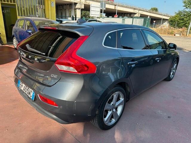 Volvo V40 D2 1.6 Momentum