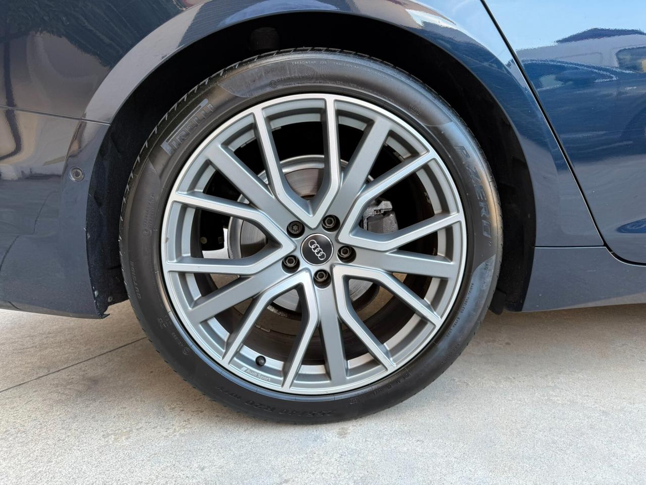 Audi A6 Avant 40 2.0 TDI Sline