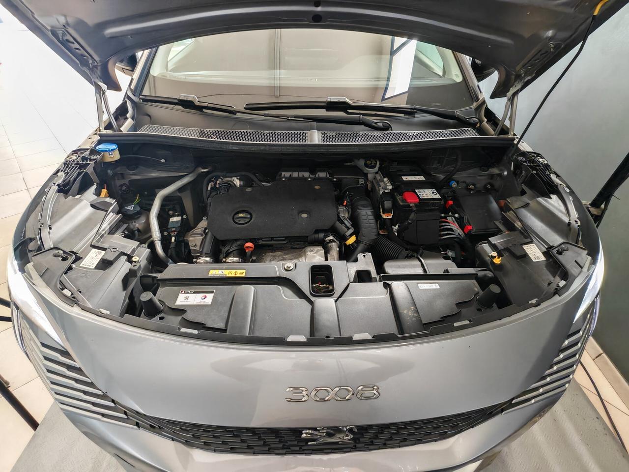 Peugeot 3008 BlueHDi 130 S&S EAT8 Allure