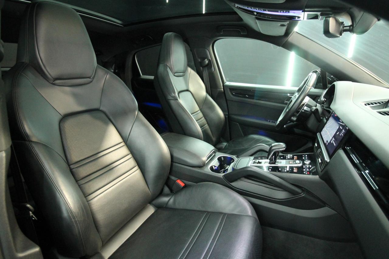 PORSCHE CAYENNE COUPÉ 3.0 V6