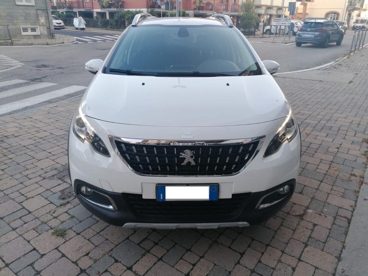 Peugeot 2008 PureTech 82 S&S Allure