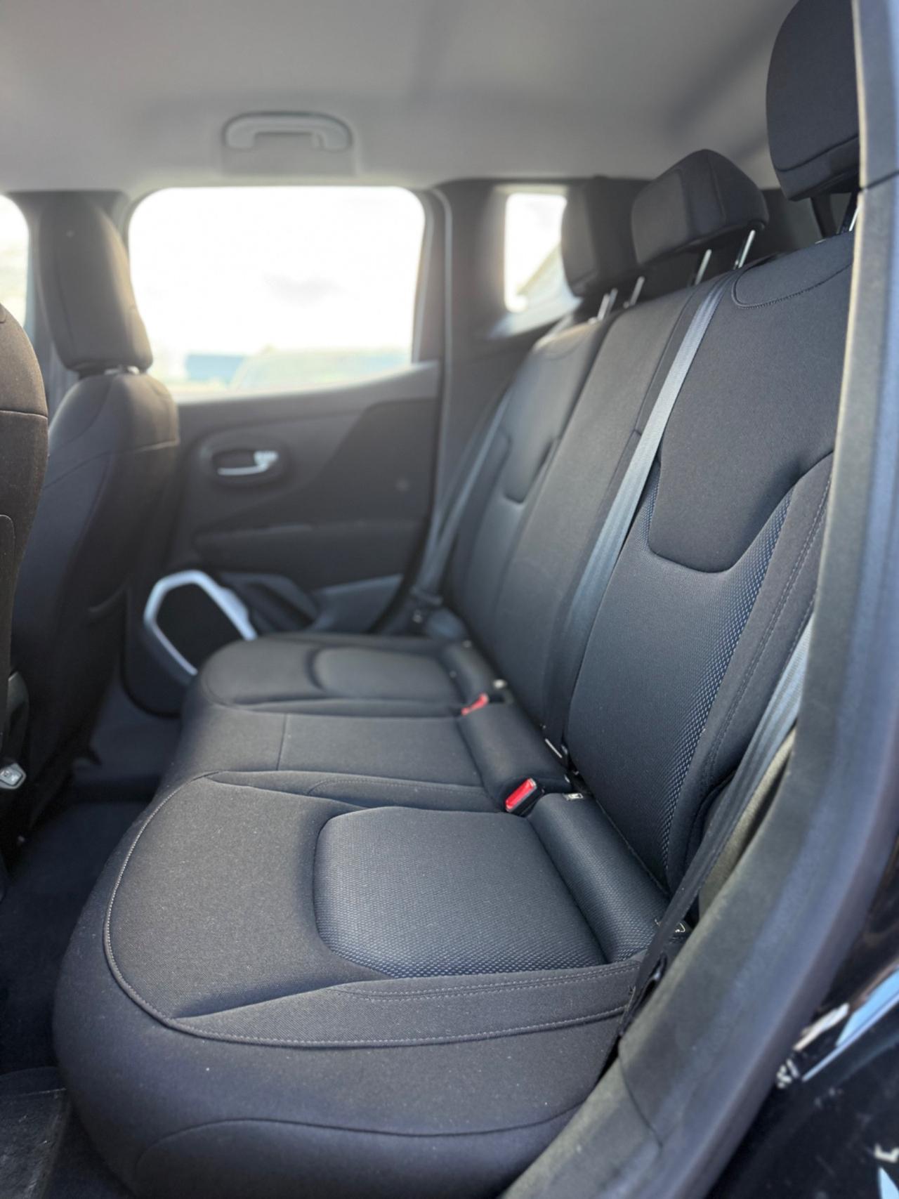 Jeep Renegade 1.3 T4 DDCT S