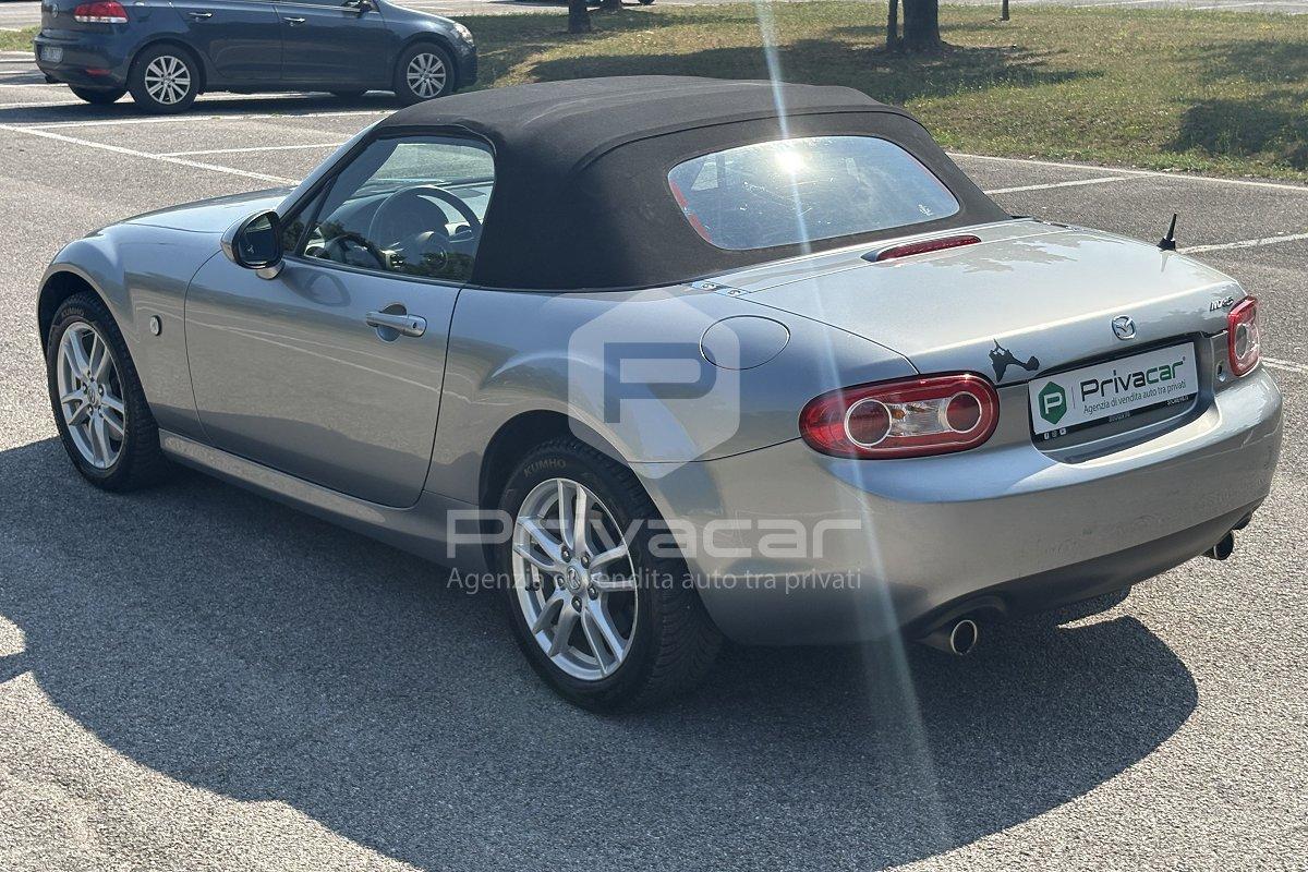 MAZDA MX-5 Roadster 1.8L Fire