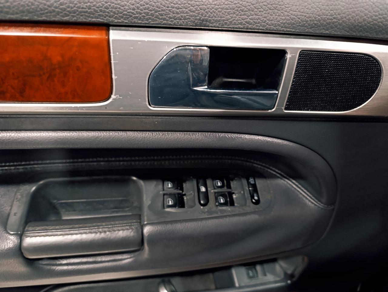 Volkswagen Touareg 3.2 V6 del 2003 GPL automatica