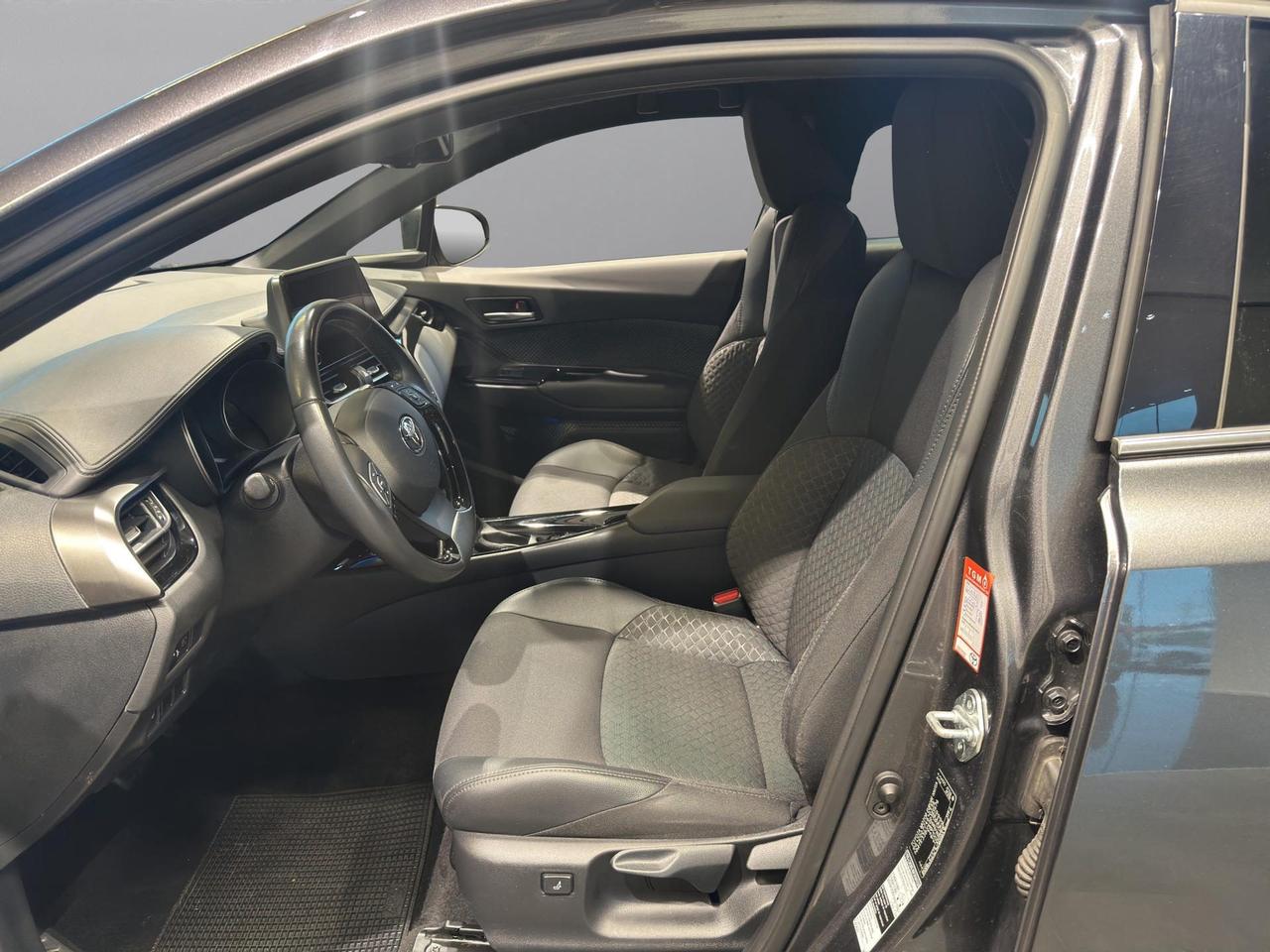 Toyota C-HR 1.8h Trend e-cvt