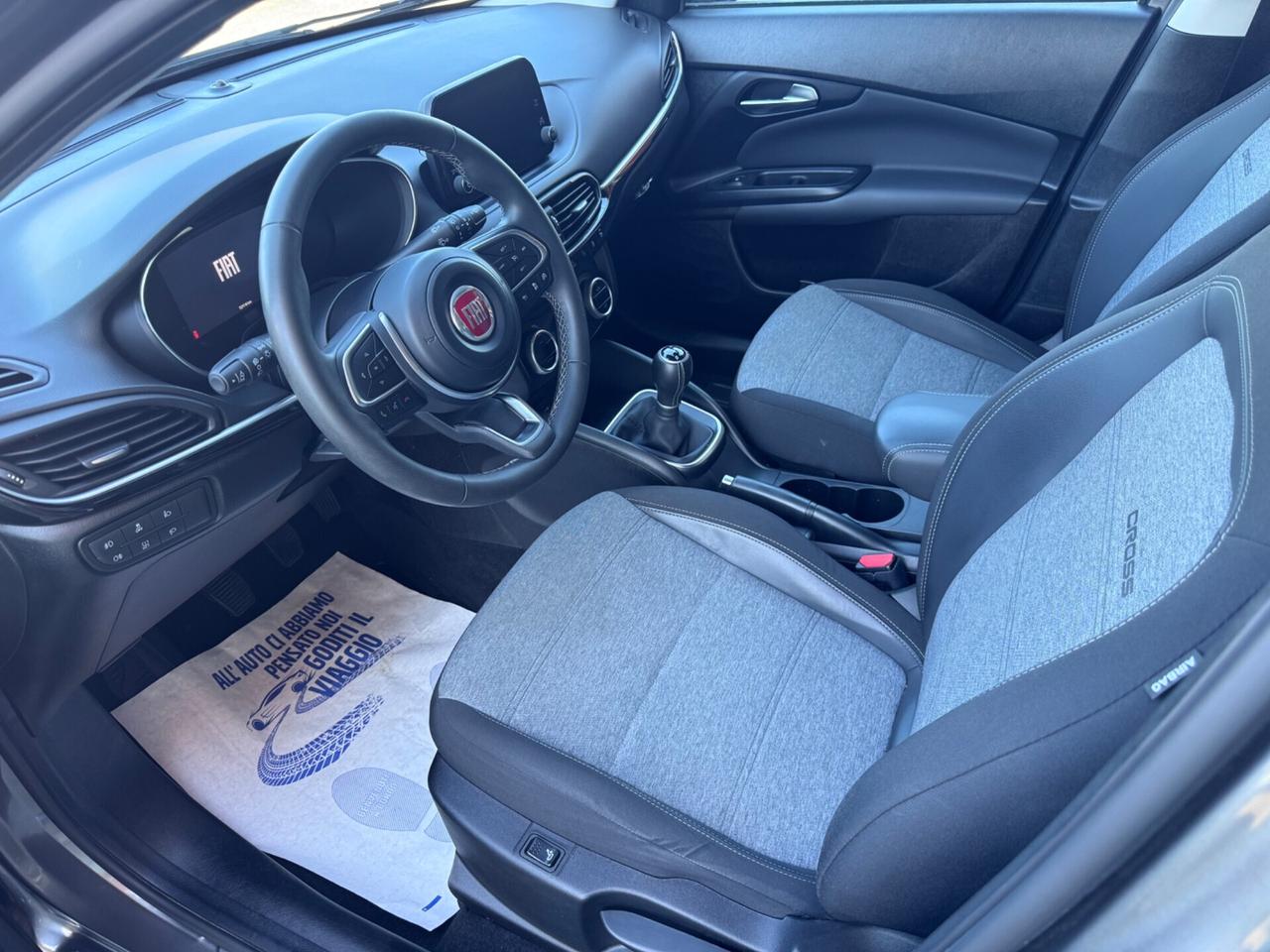 Fiat Tipo 1.0 5 porte Cross
