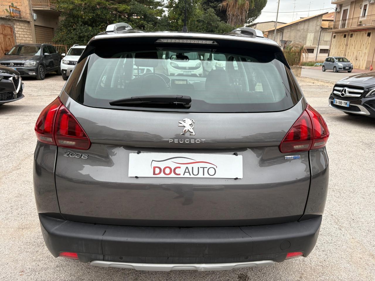 Peugeot 2008 BlueHDi 100 Allure