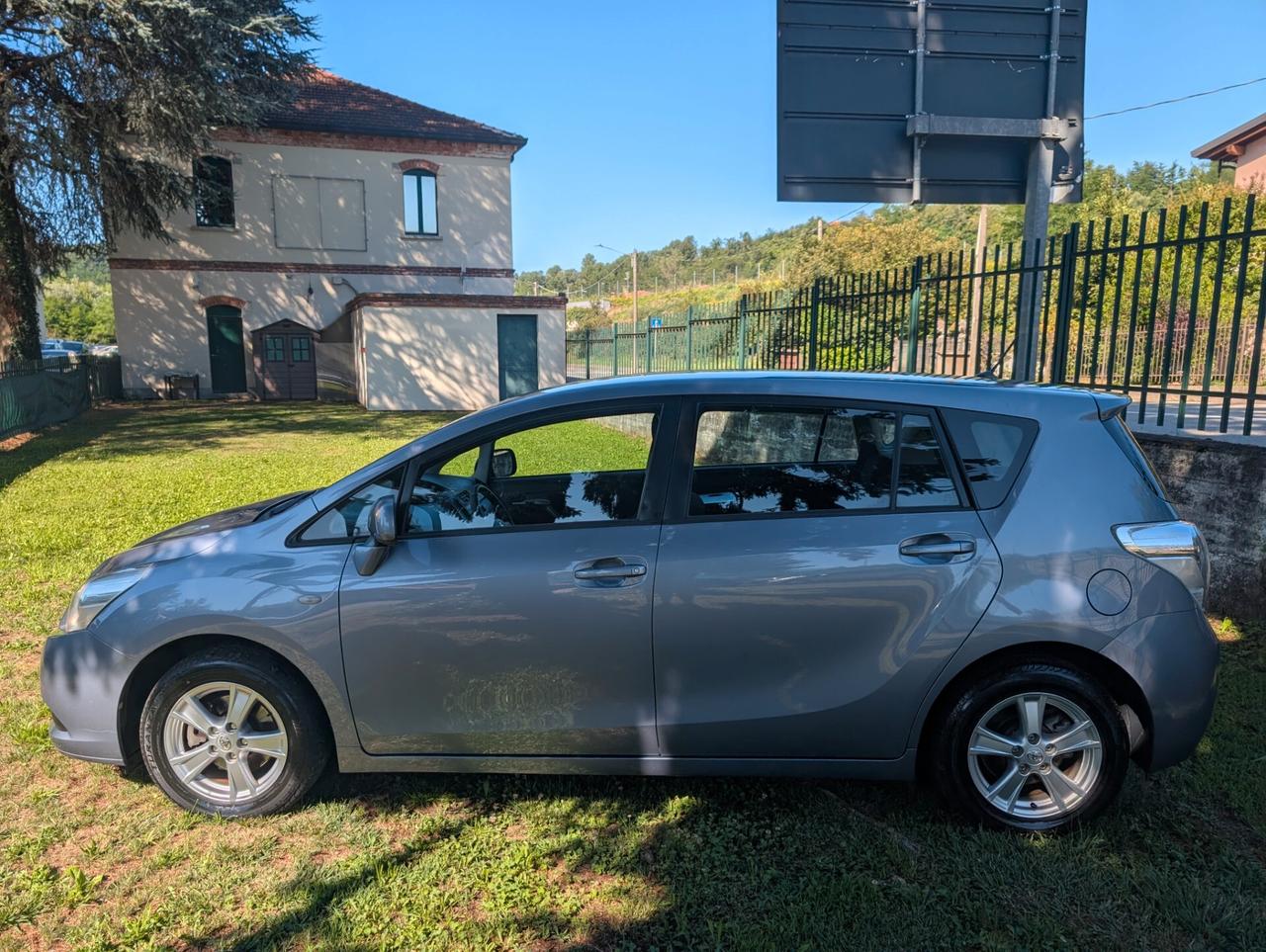 Toyota Verso 1.8 Sol