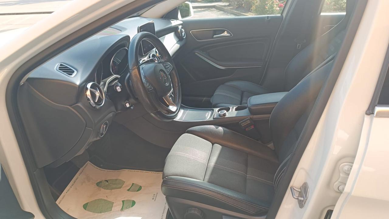 Mercedes-Benz GLA-Klasse GLA 180 d Sport 1’5 Diesel 110cv Cambio AUTOMATICO