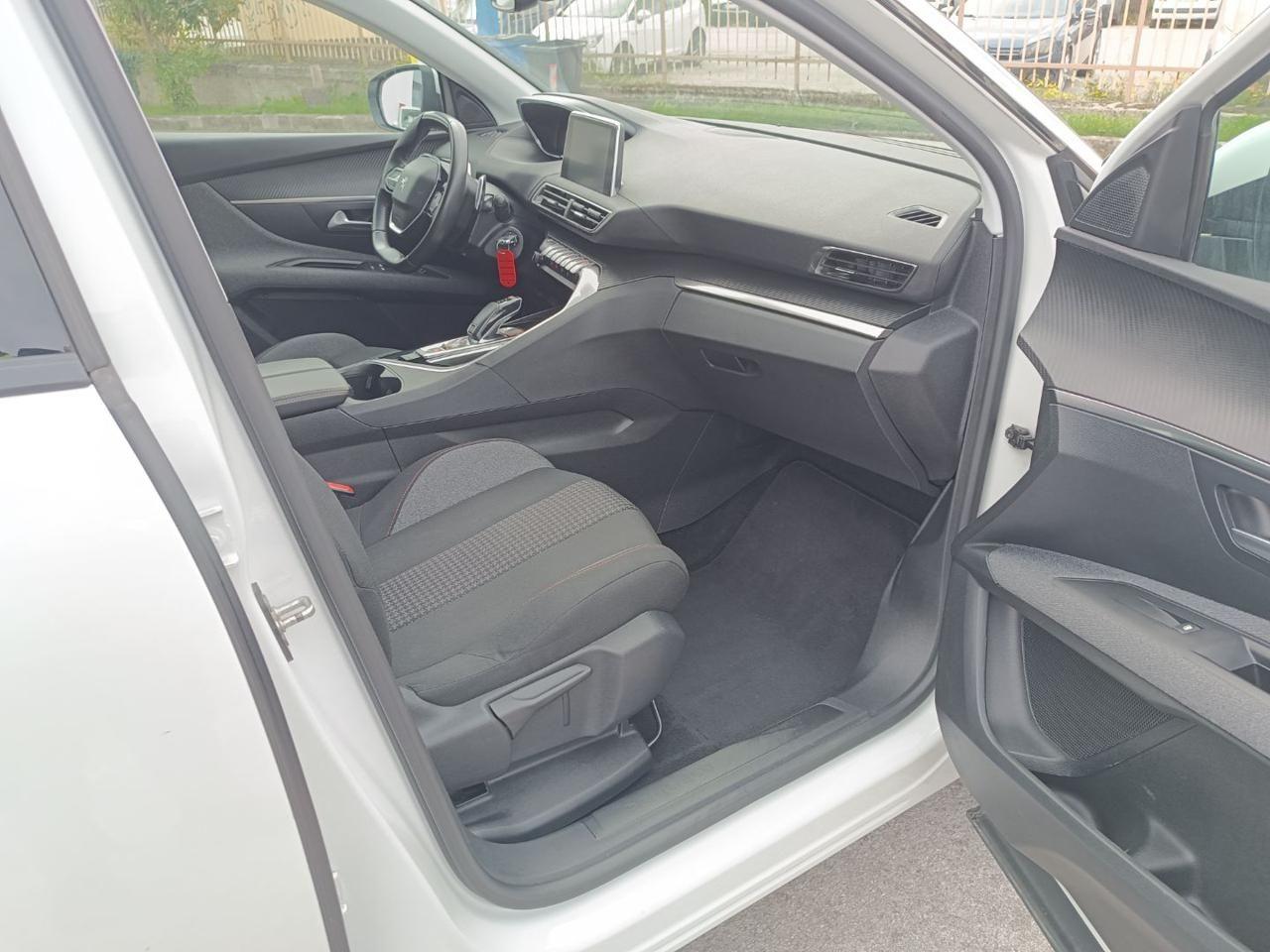 PEUGEOT 3008 BlueHDi 130 S&S EAT8 Allure