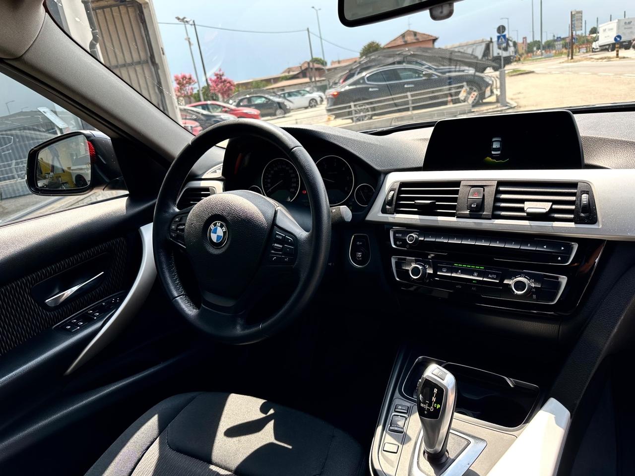 BMW Serie 3 F30 Berlina 318d Sport auto *NO VINCOLI*