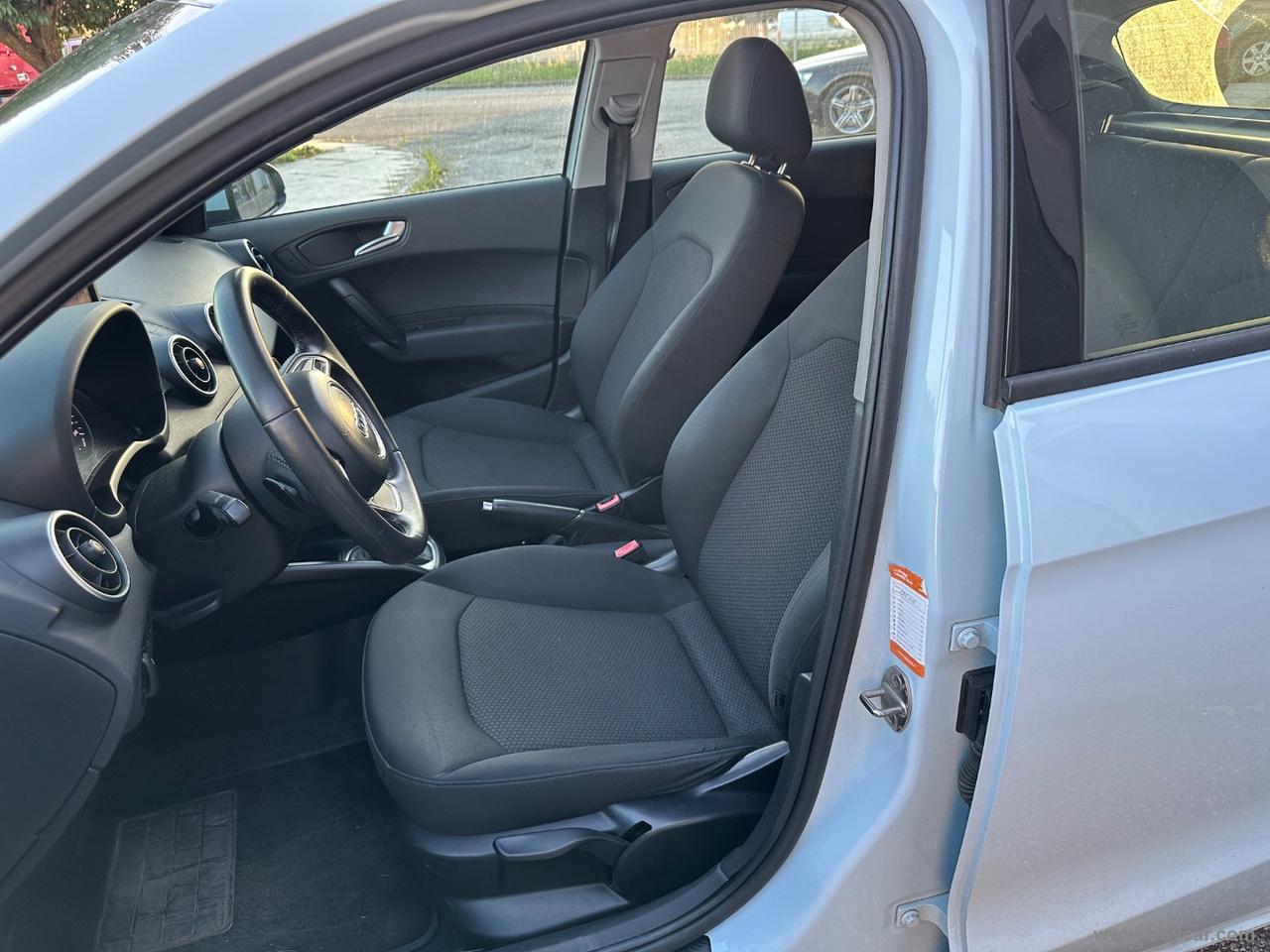 AUDI A1 SPB 1.6 TDI S tr. Ambition TETTO APRIBILE