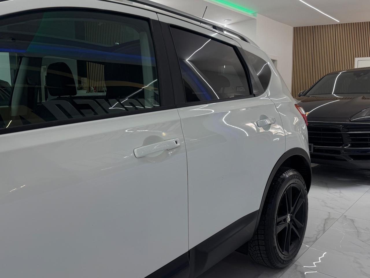 Nissan Qashqai 2.0 4WD Automatica Iper Full