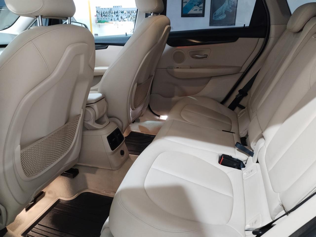 Bmw 2er Active Tourer 216d