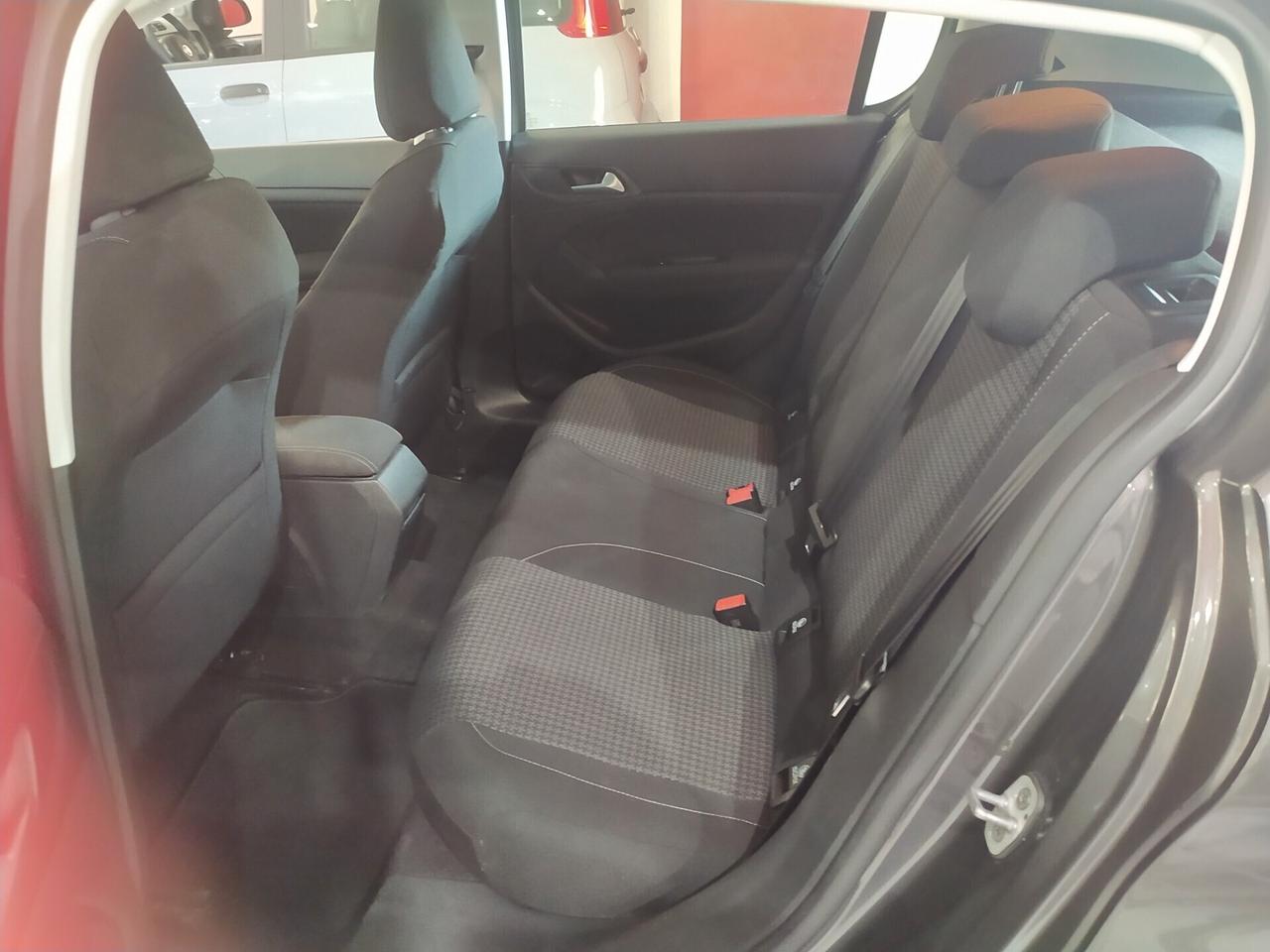 Peugeot 308 HDI 130 (con ECO-FIN)