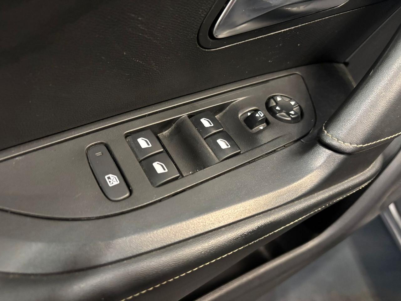 Peugeot 2008 1.5 BlueHDi 130 S&S EAT8 GT