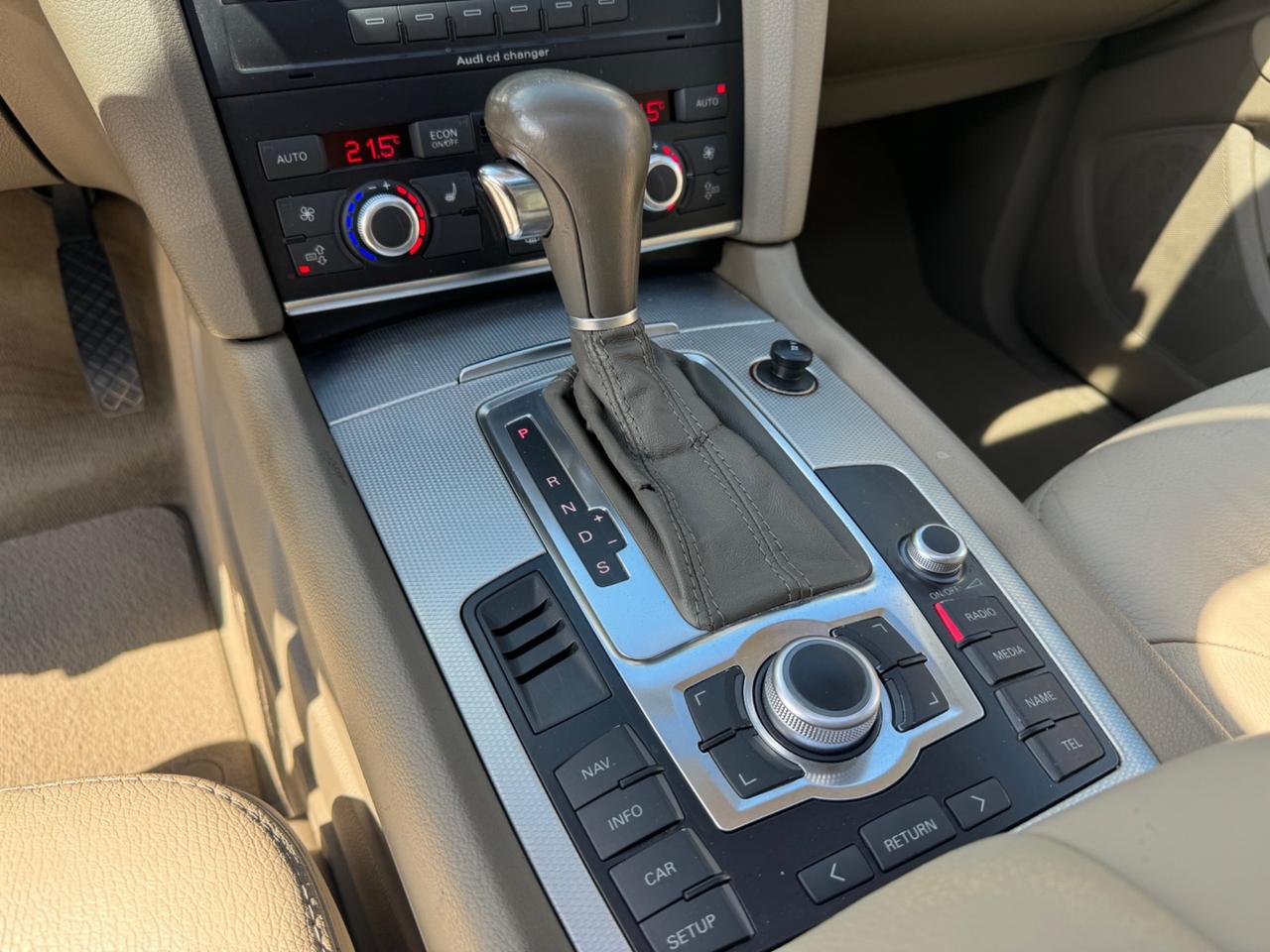 Audi Q7 3.0 V6 TDI 233CV quattro tiptronic