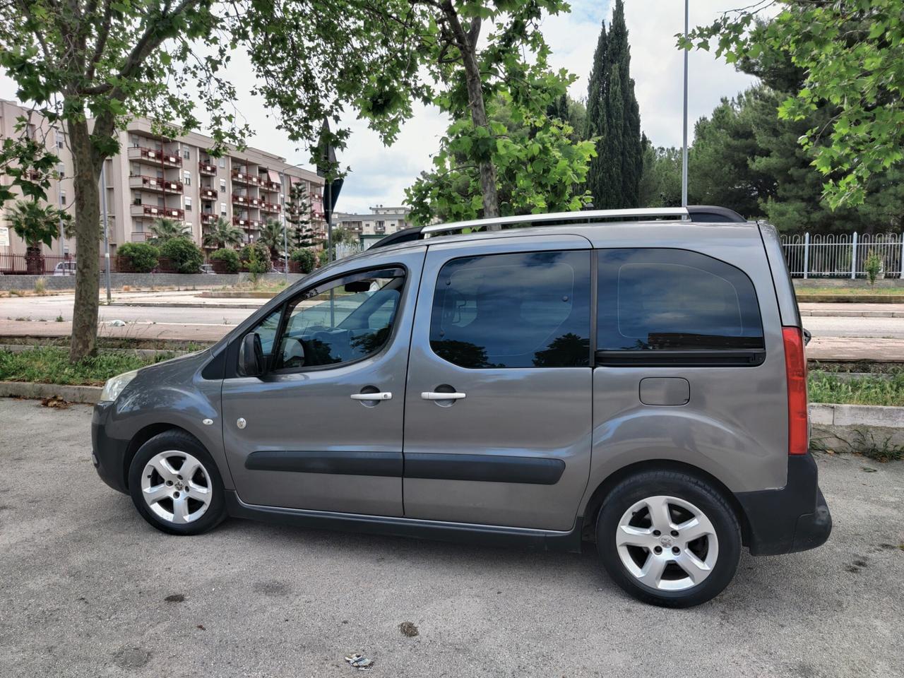 Peugeot Partner Tepee 1.6 HDi 115CV Outdoor