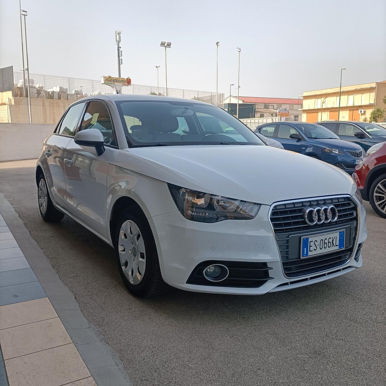 Audi A1 SPB 1.6 TDI Attraction