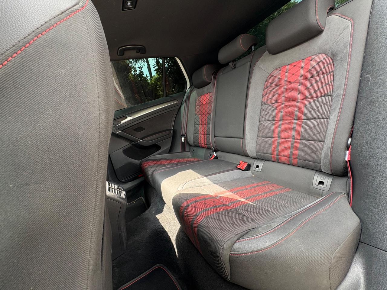Volkswagen Golf GTI 2.0 TSI TCR DSG 5p. BlueMotion Technology