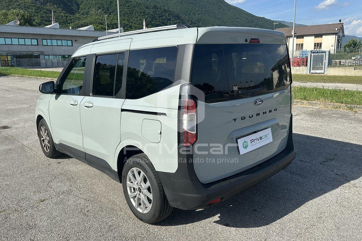 FORD Tourneo Courier 1.0 EcoBoost Titanium