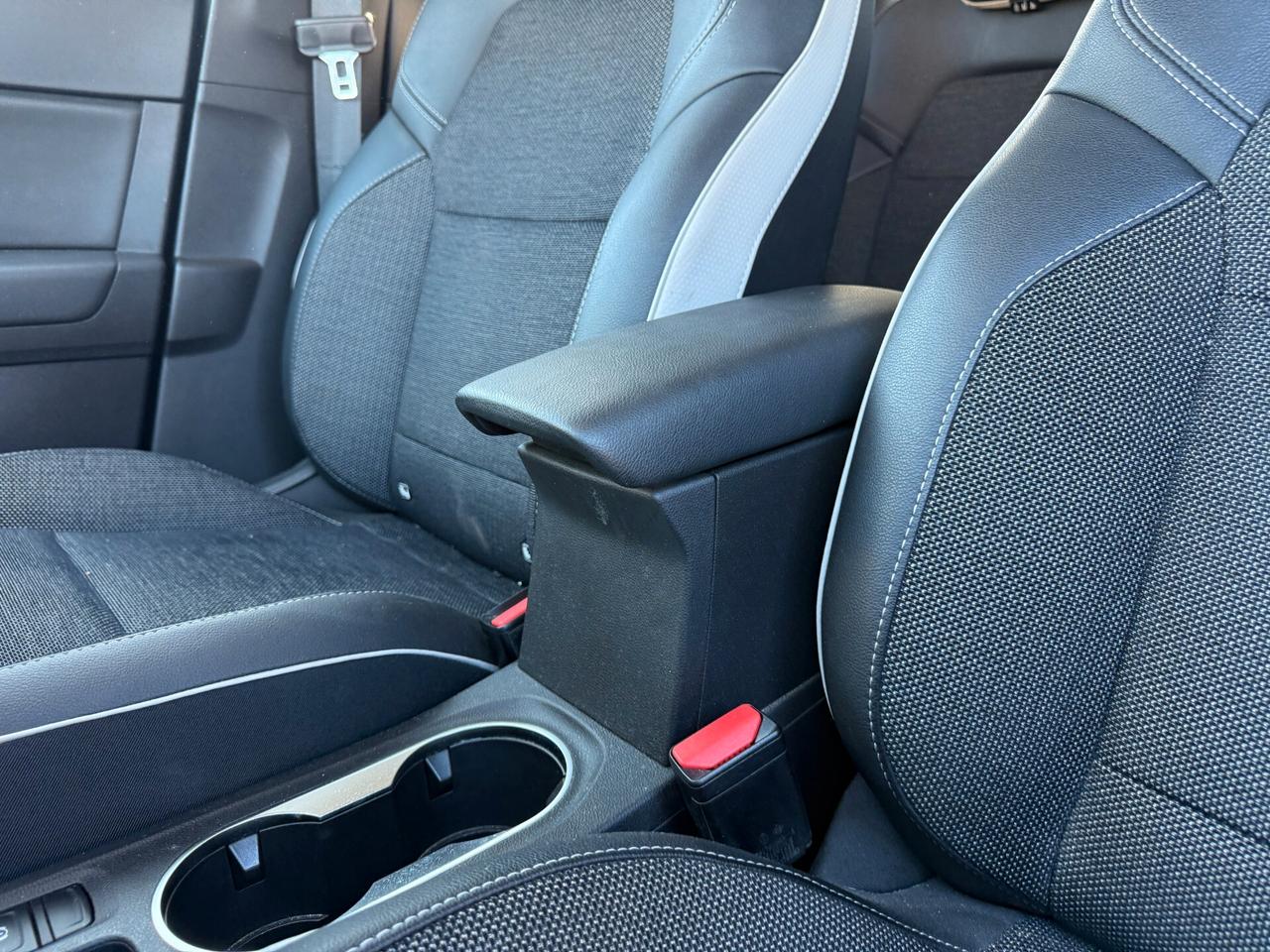 RENAULT CAPTUR 2020 1.5 DIESEL 95CV *SINISTRATA