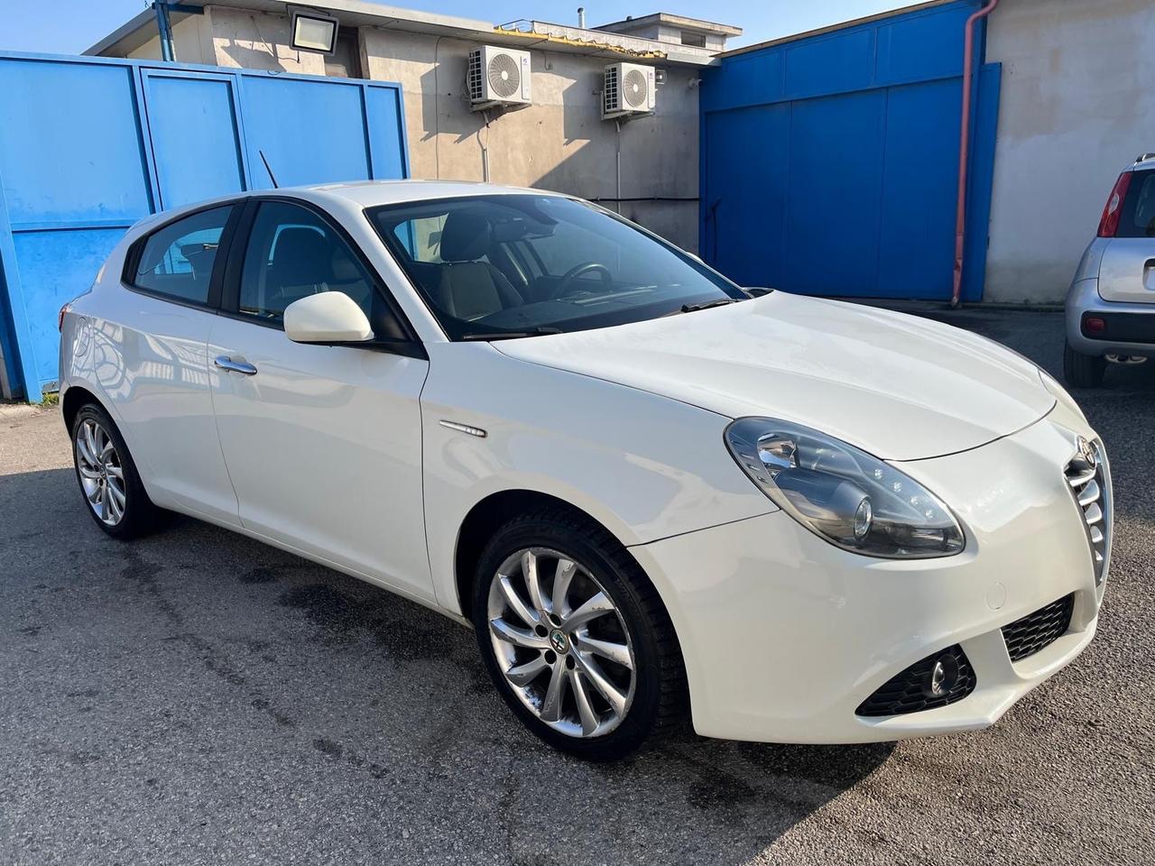 Alfa Romeo giulietta -2.0 mjt-full-12/2015