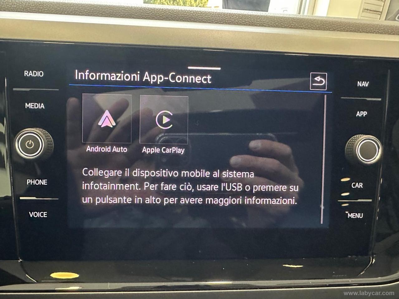 VOLKSWAGEN Taigo 1.0 TSI 115 CV R-Line