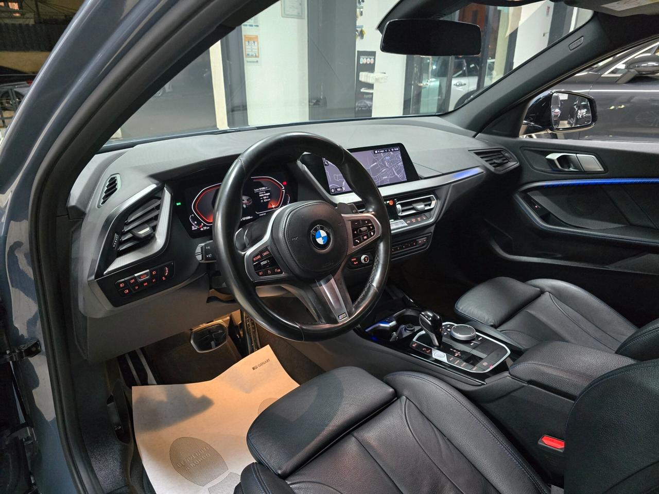 Bmw 118 118d 5p. Msport