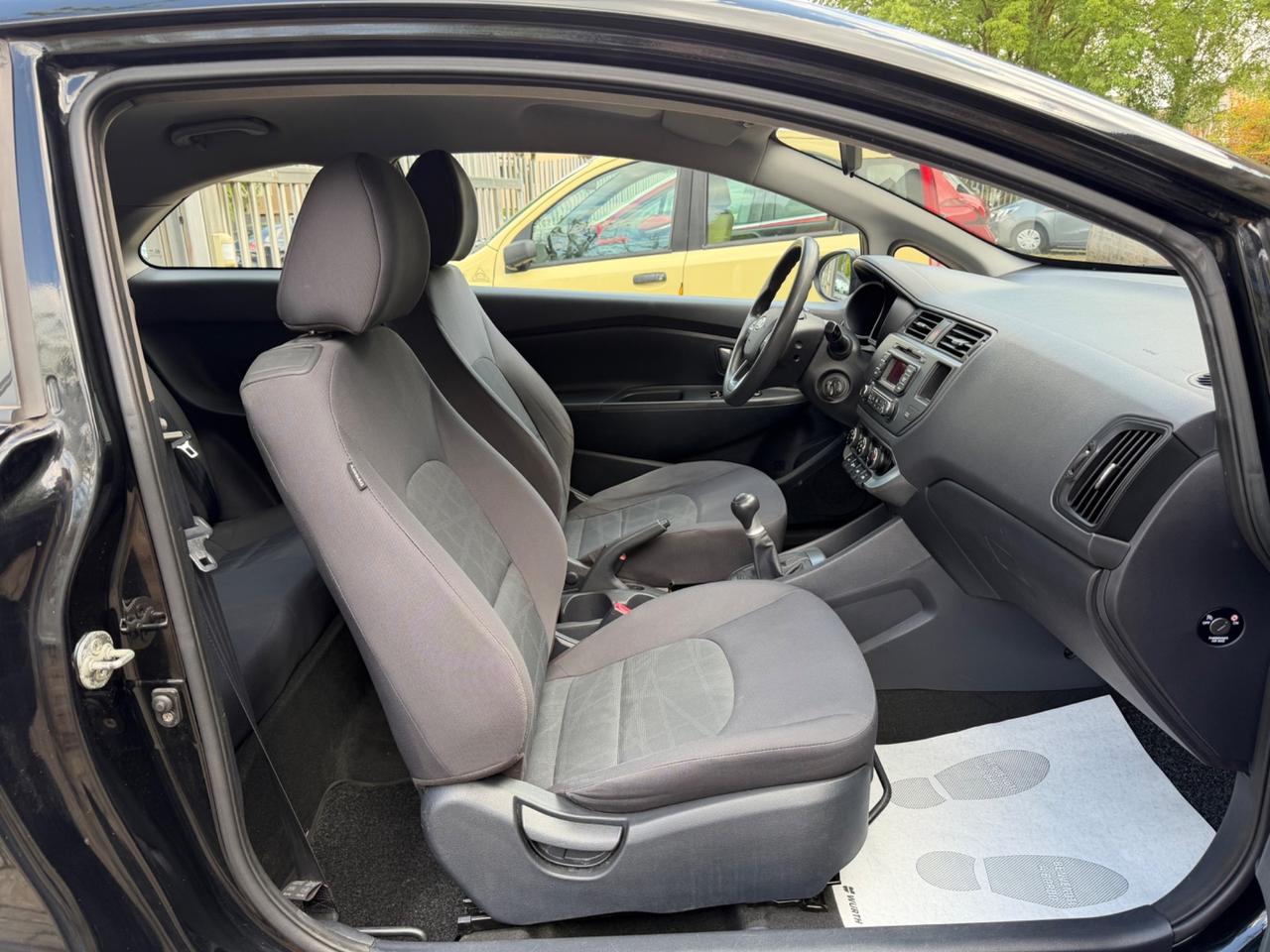Kia Rio 1.2 CVVT 3p.