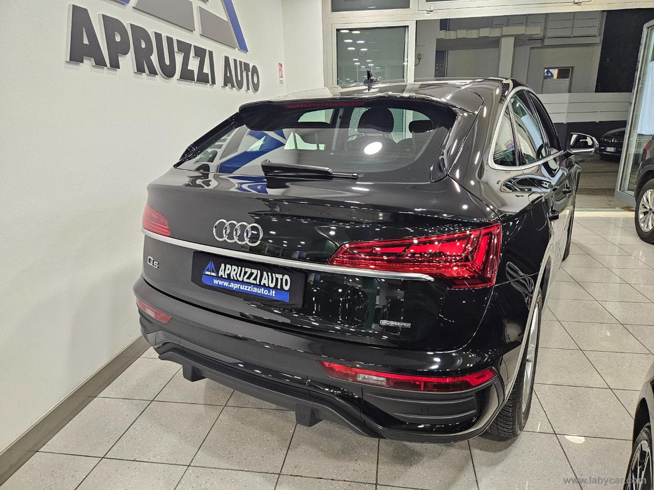 AUDI Q5 SPB 40 TDI quattro S tr. Busin. Adv.
