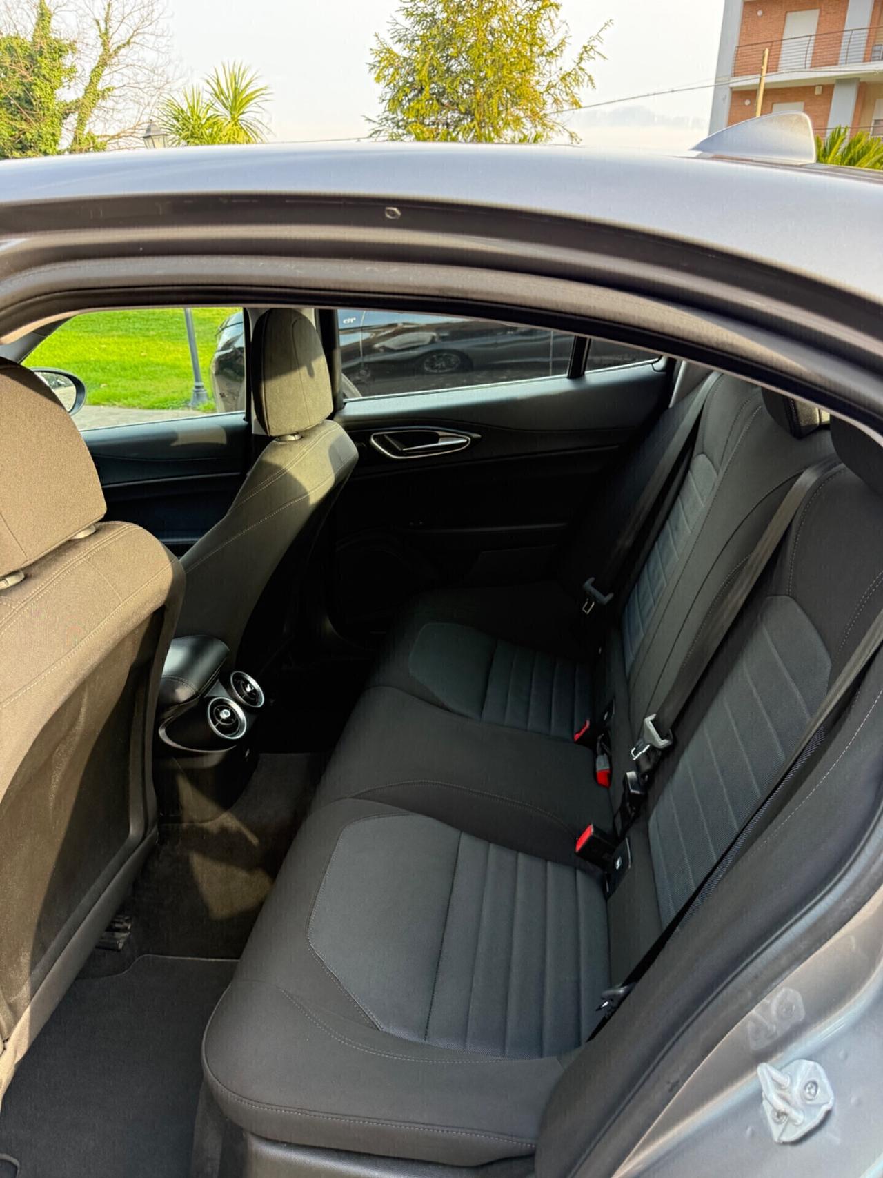 Alfa Romeo Giulia 2.2 Turbodiesel 150 CV