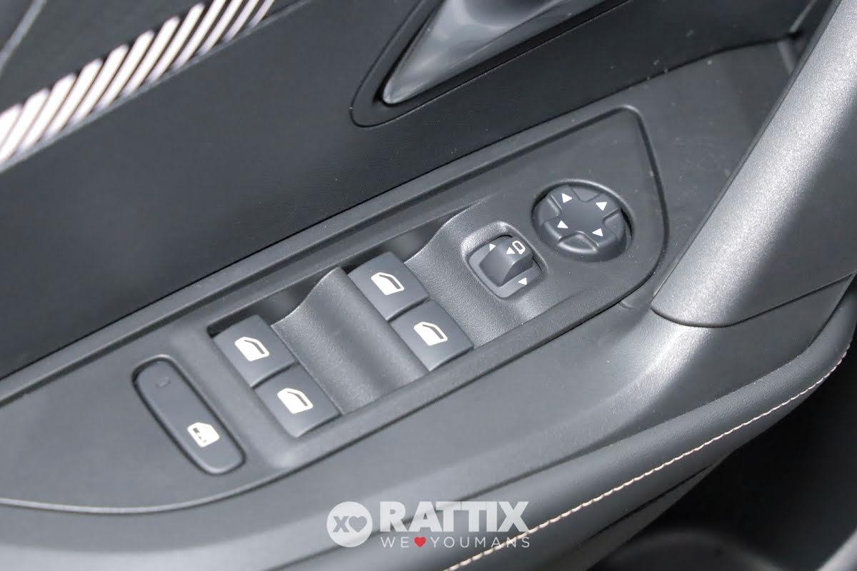 Peugeot 2008 1.2 puretech 100CV Allure