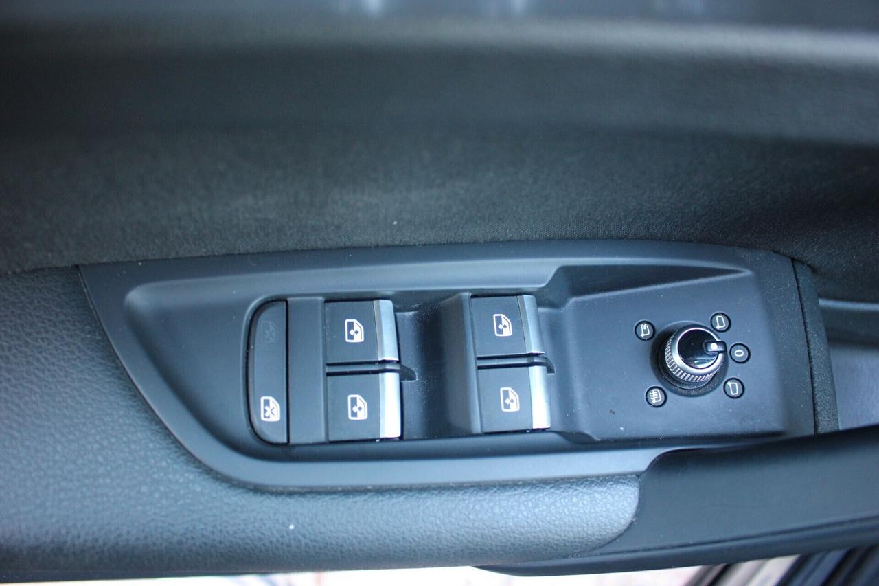 Audi Q5 2.0tdi-163cv*PREZZO VERO*autom-iva deducibile