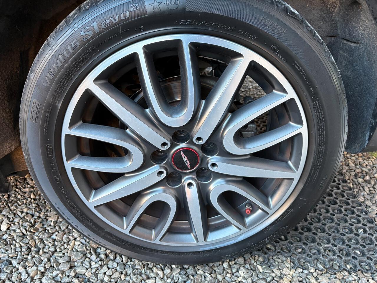 Mini Countryman 2.0 SD Hype Automatica-Unico Prop