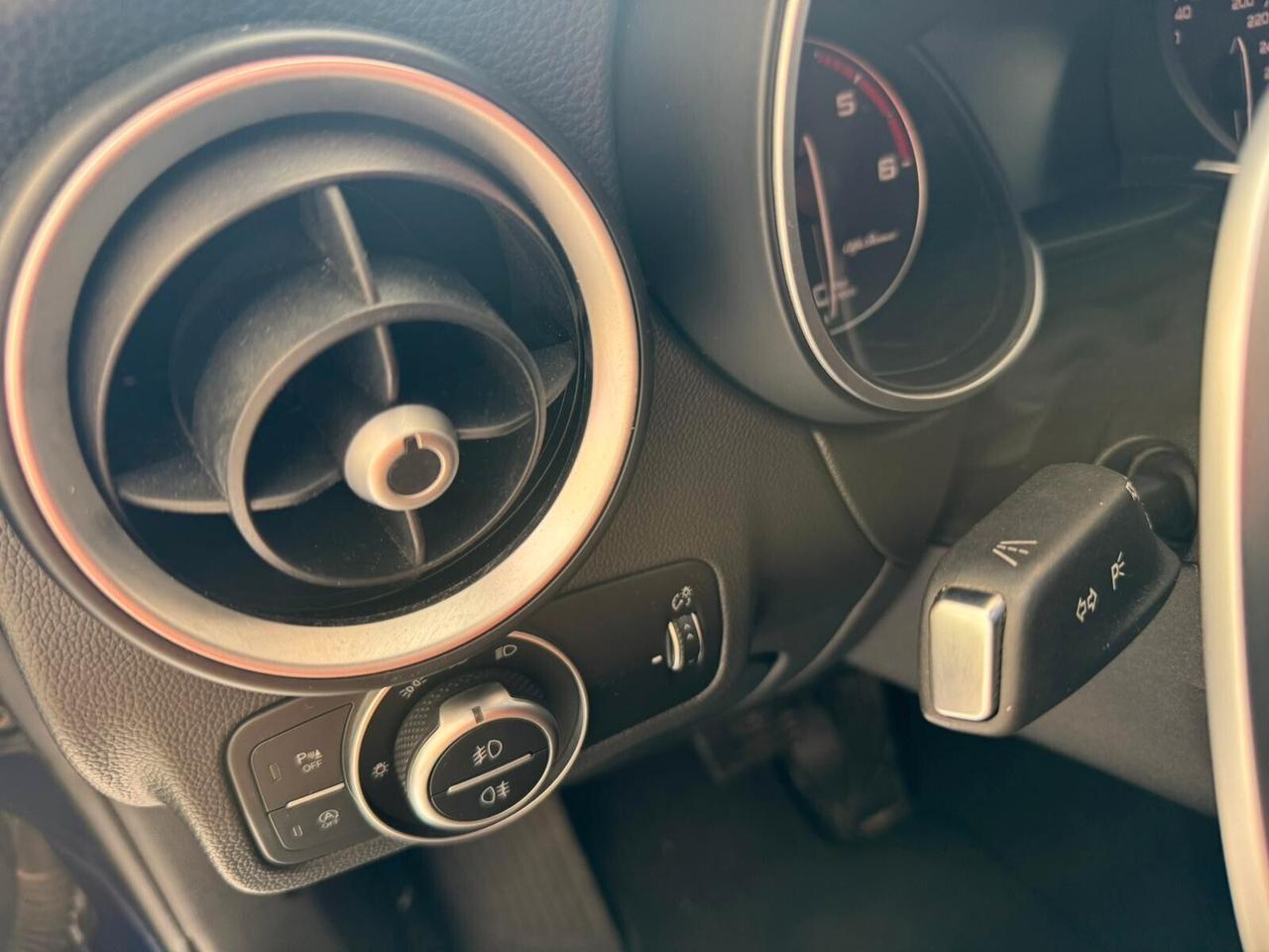 Alfa Romeo Stelvio 2.2 Turbodiesel 210 CV AT8 Q4 Executive