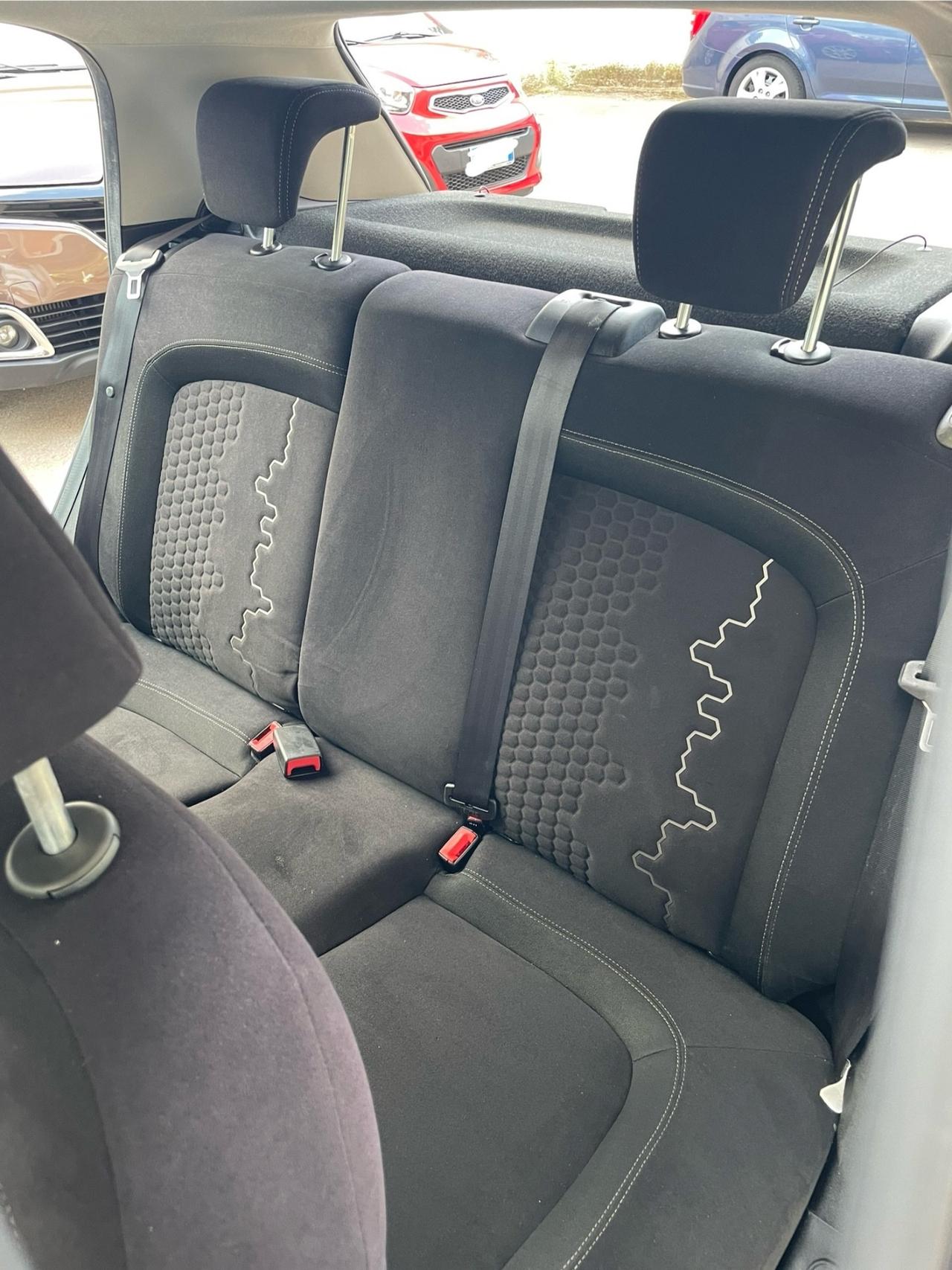 Fiat Punto 1.3 MJT II S&S 85 CV 5 porte ECO Street