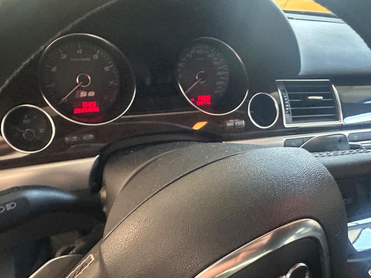 Audi A8 S8 5.2 V10 quattro tiptronic - Permute