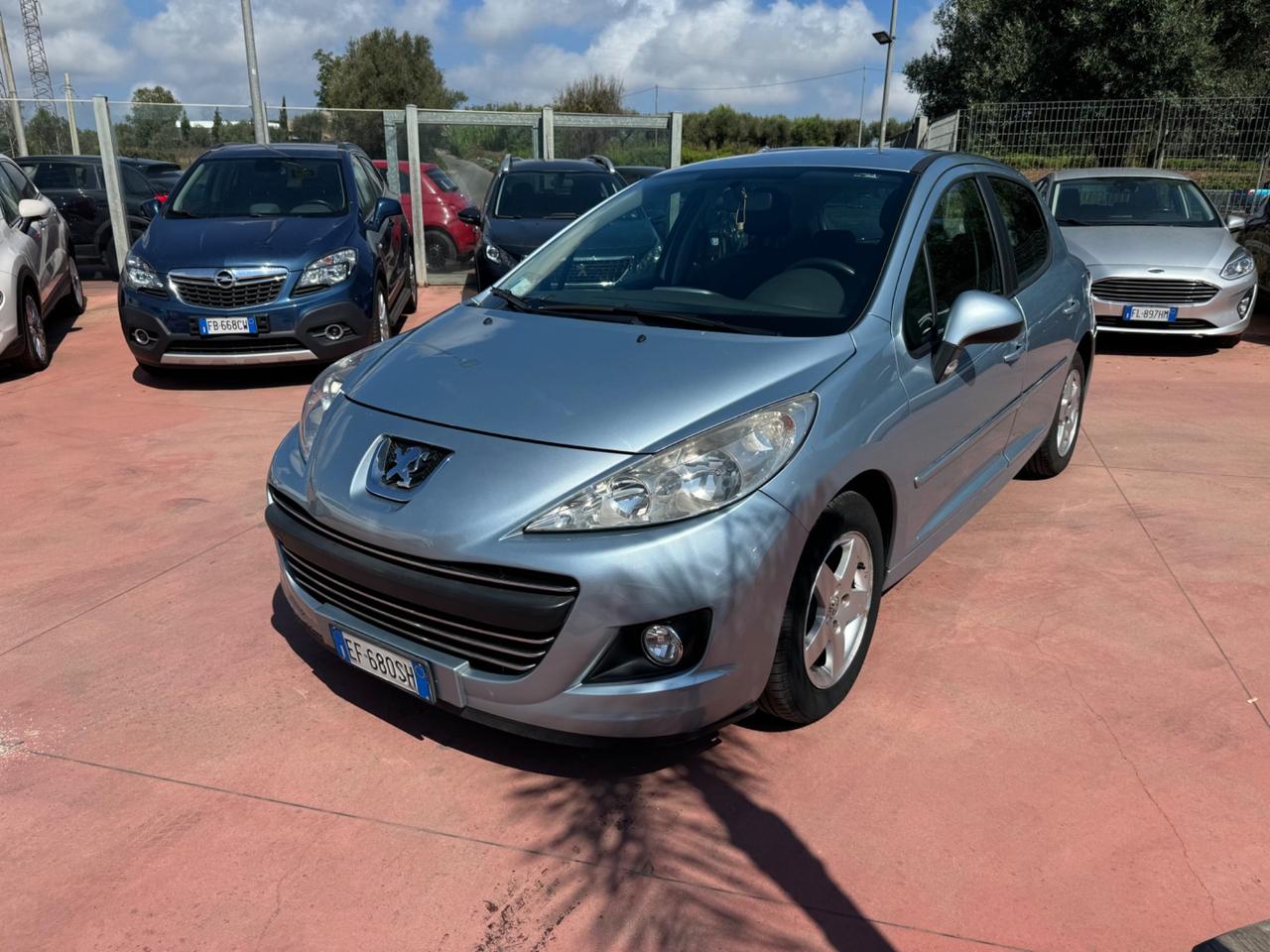 Peugeot 207 1.6 HDi 90CV 5p. 98g