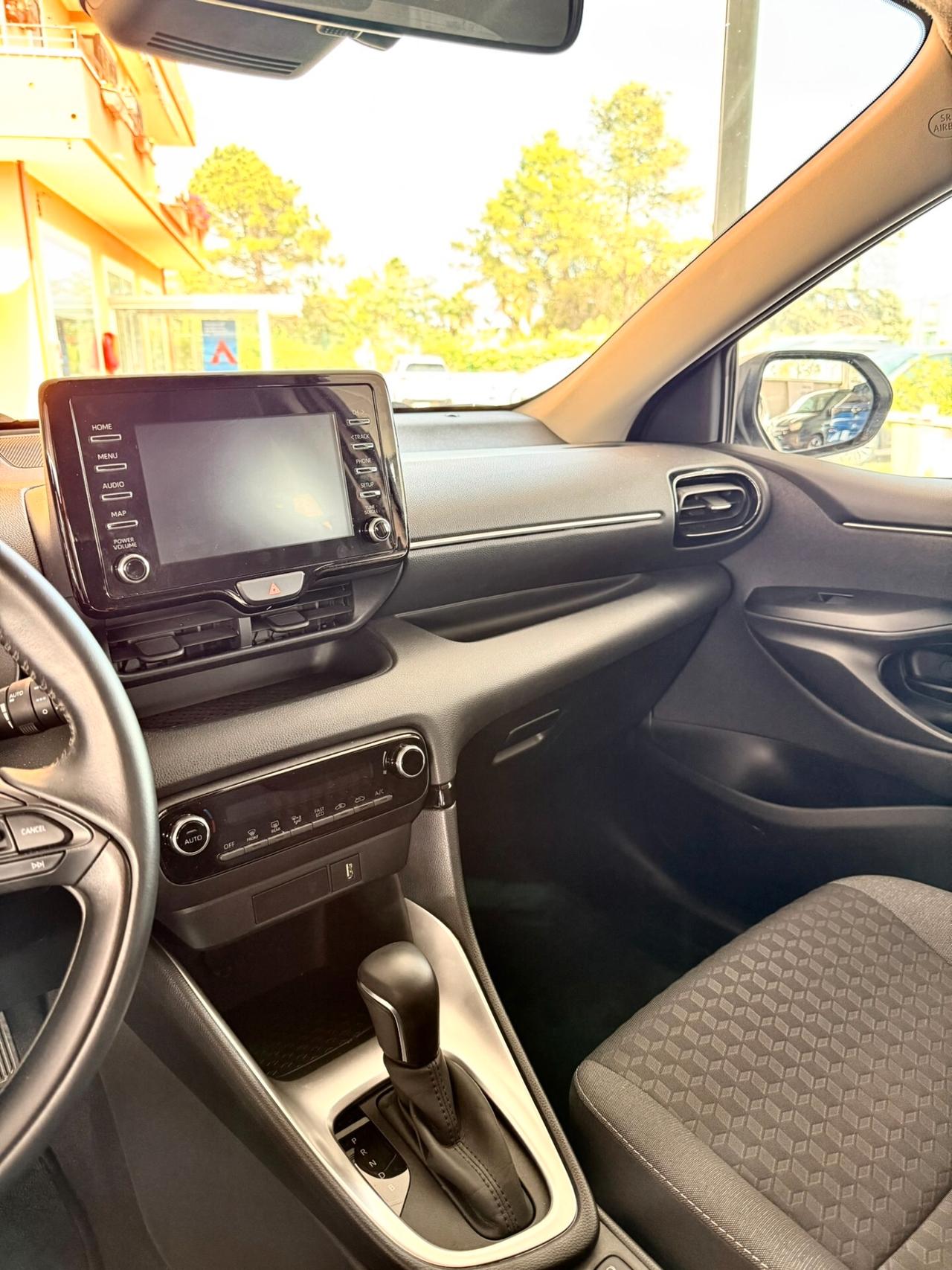 Toyota Yaris 1.5 Hybrid 5 porte Business