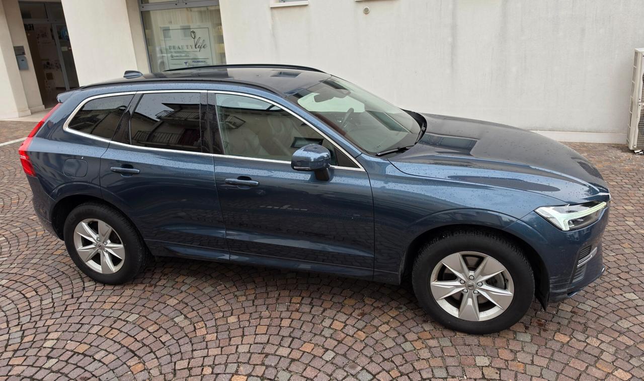 Volvo XC 60 XC60 B4 (d) AWD Geartronic Momentum Pro