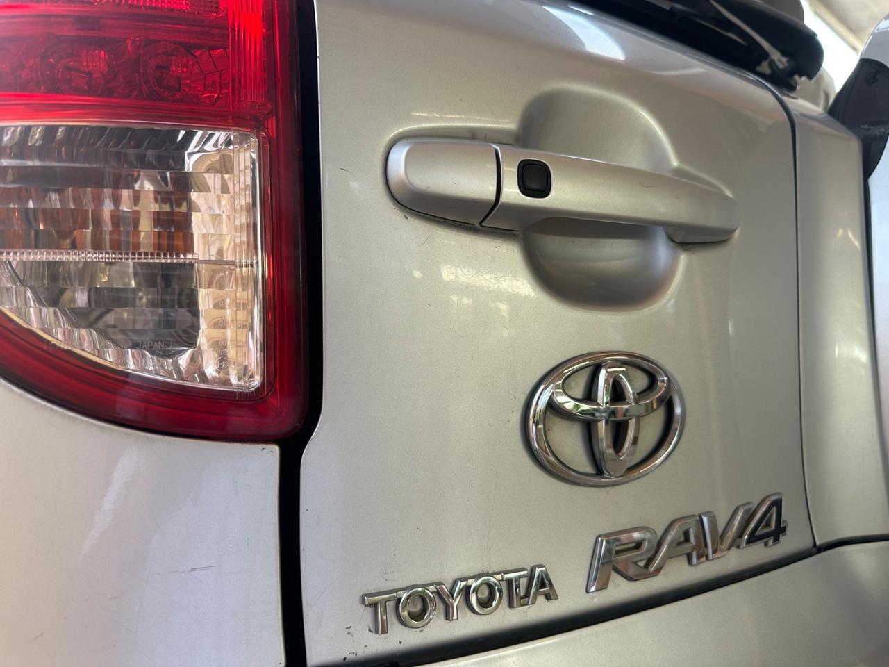 Toyota RAV 4 RAV4 2.2 D-4D 177 CV Luxury