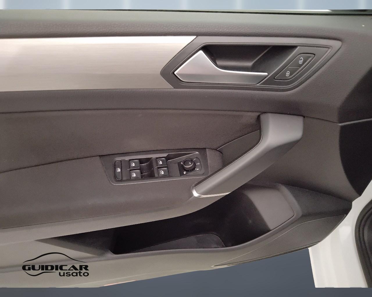 VOLKSWAGEN Touran III 2015 - Touran 1.5 tsi Edition Plus 150cv dsg