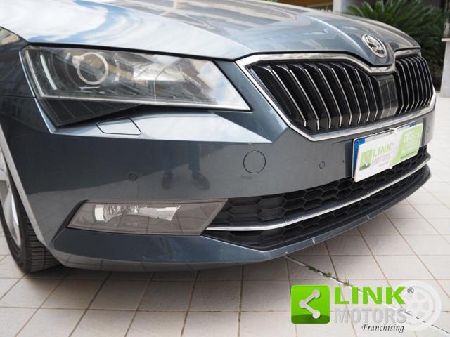 SKODA Superb 2.0 TDI DSG Wagon Executive